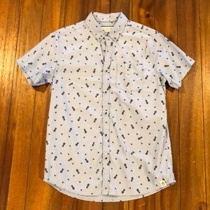 Free Planet Men’s Blue Button Up Medium